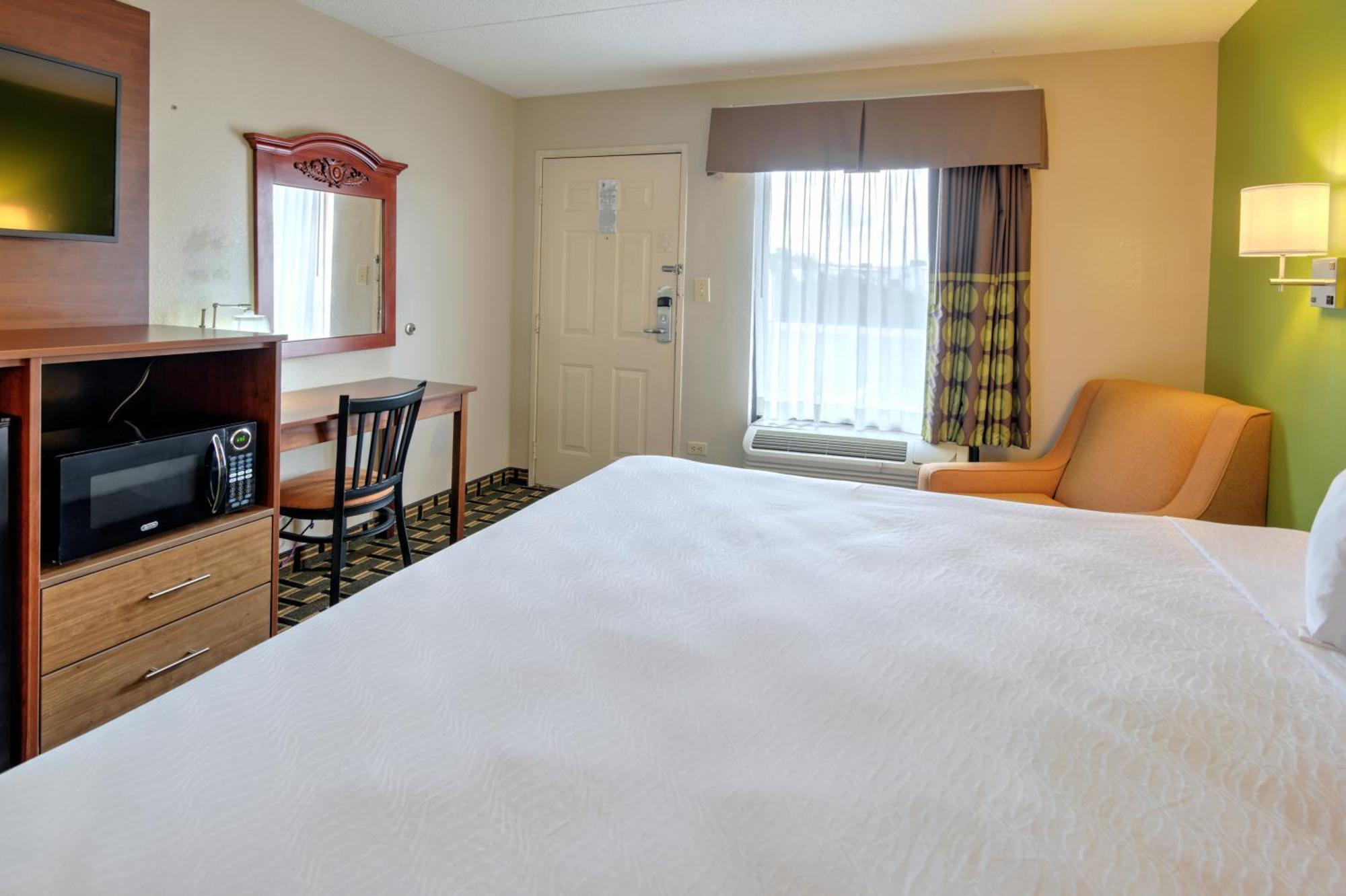 Super 8 By Wyndham Knoxville West/Farragut Ngoại thất bức ảnh