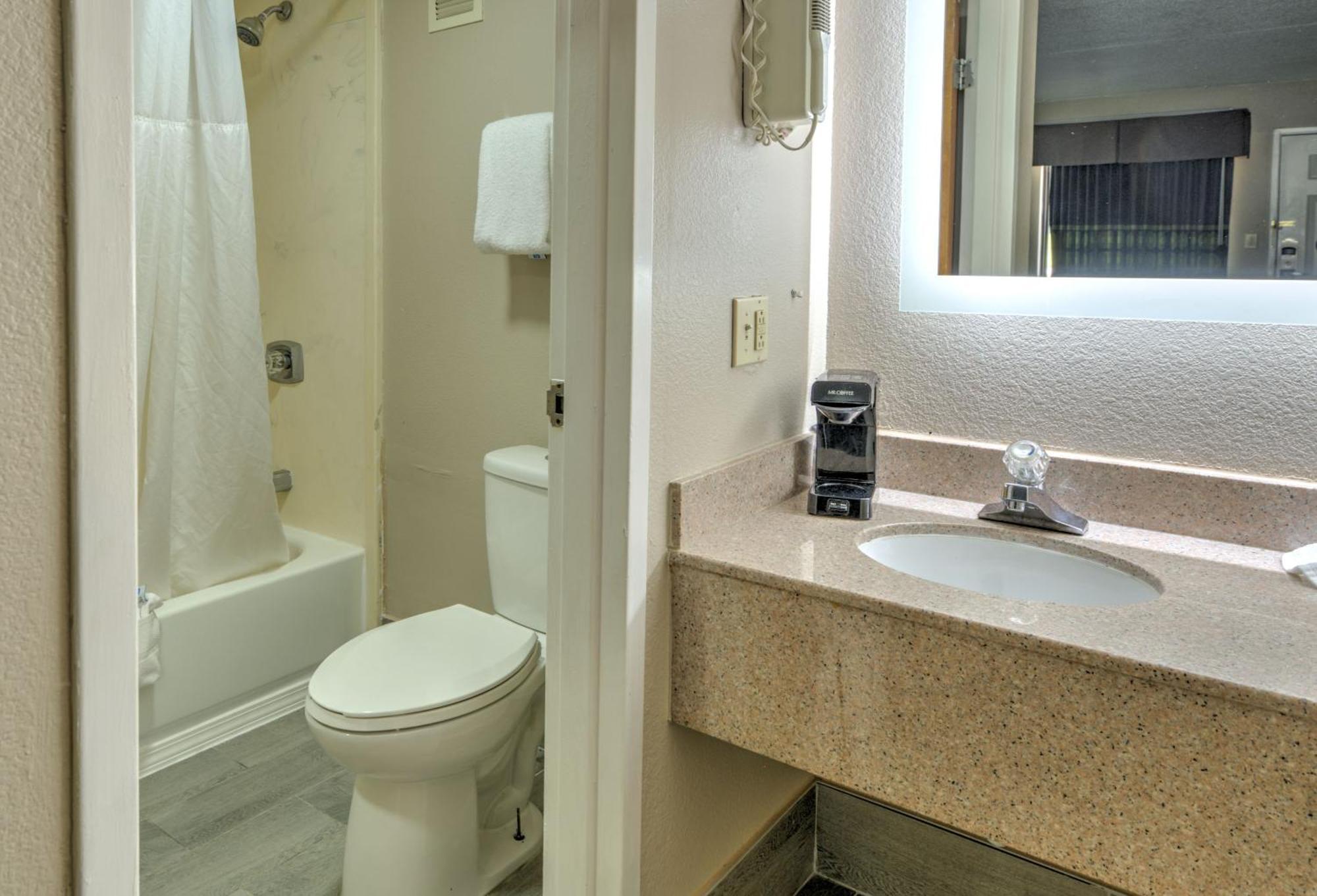 Super 8 By Wyndham Knoxville West/Farragut Ngoại thất bức ảnh