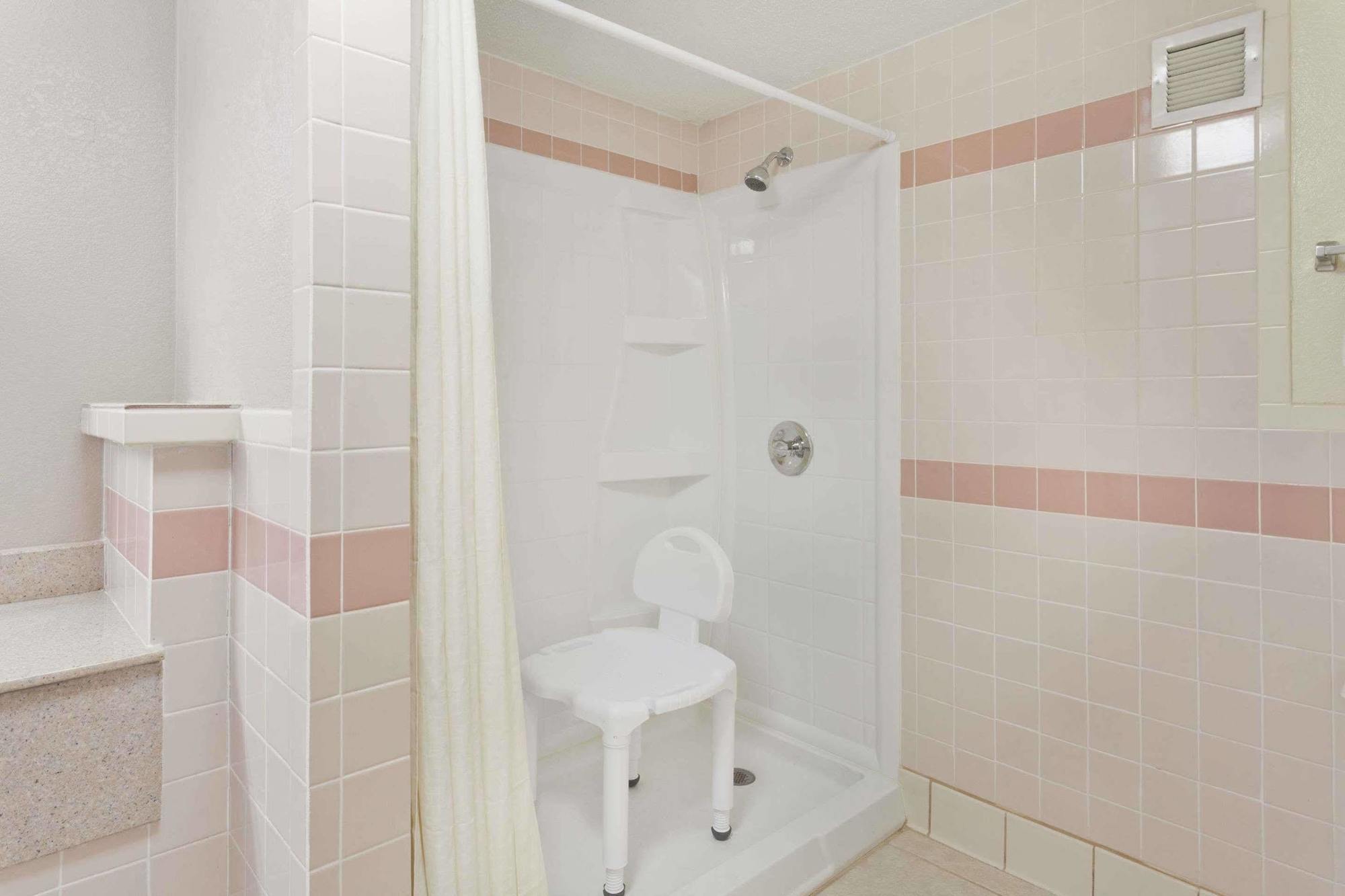 Super 8 By Wyndham Knoxville West/Farragut Ngoại thất bức ảnh